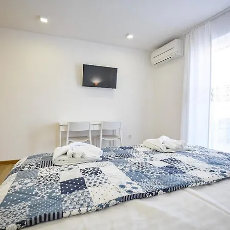 Modern Christian With Private Pool And Sauna