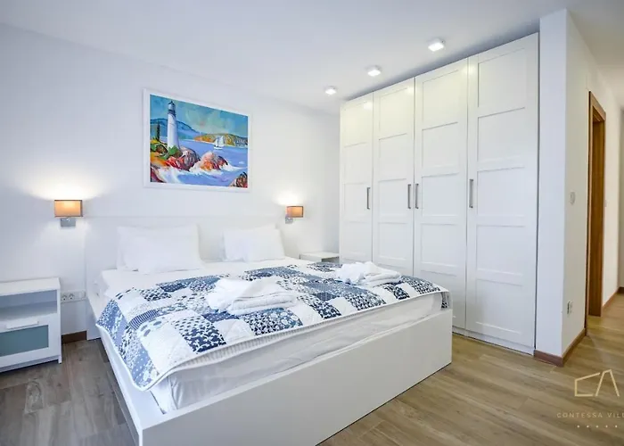 Modern Christian With Private Pool And Sauna * بورات