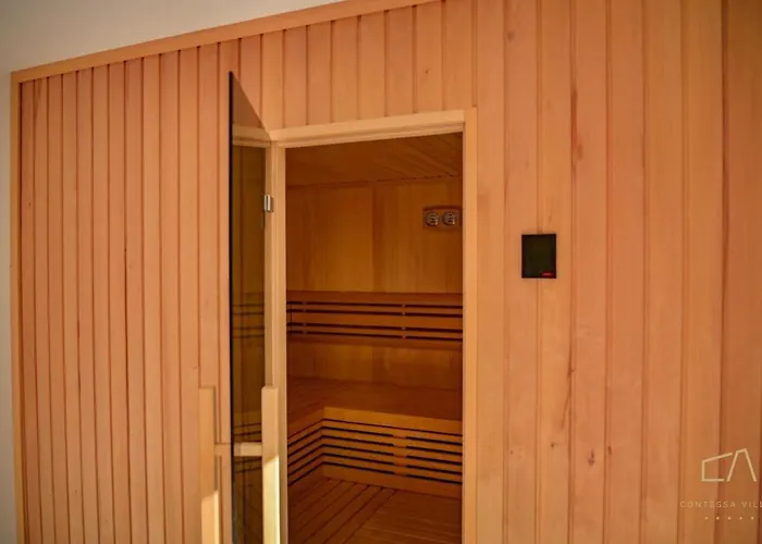 Modern Christian With Private Pool And Sauna *